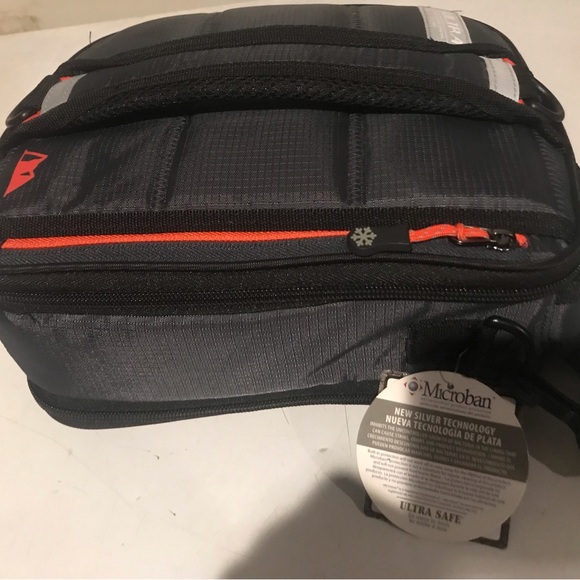 Ultra Arctic zone original expandable lunch box. New with tag. - Picture 3 of 12